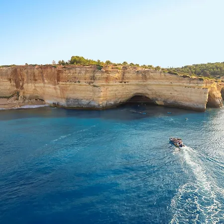 Milos By Algarve Vacation شقة *